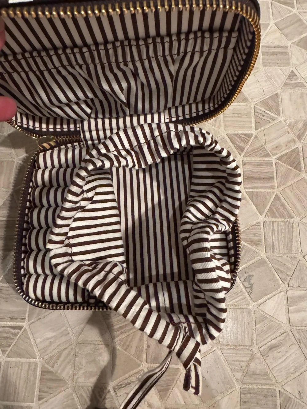 henri bendel euc henri